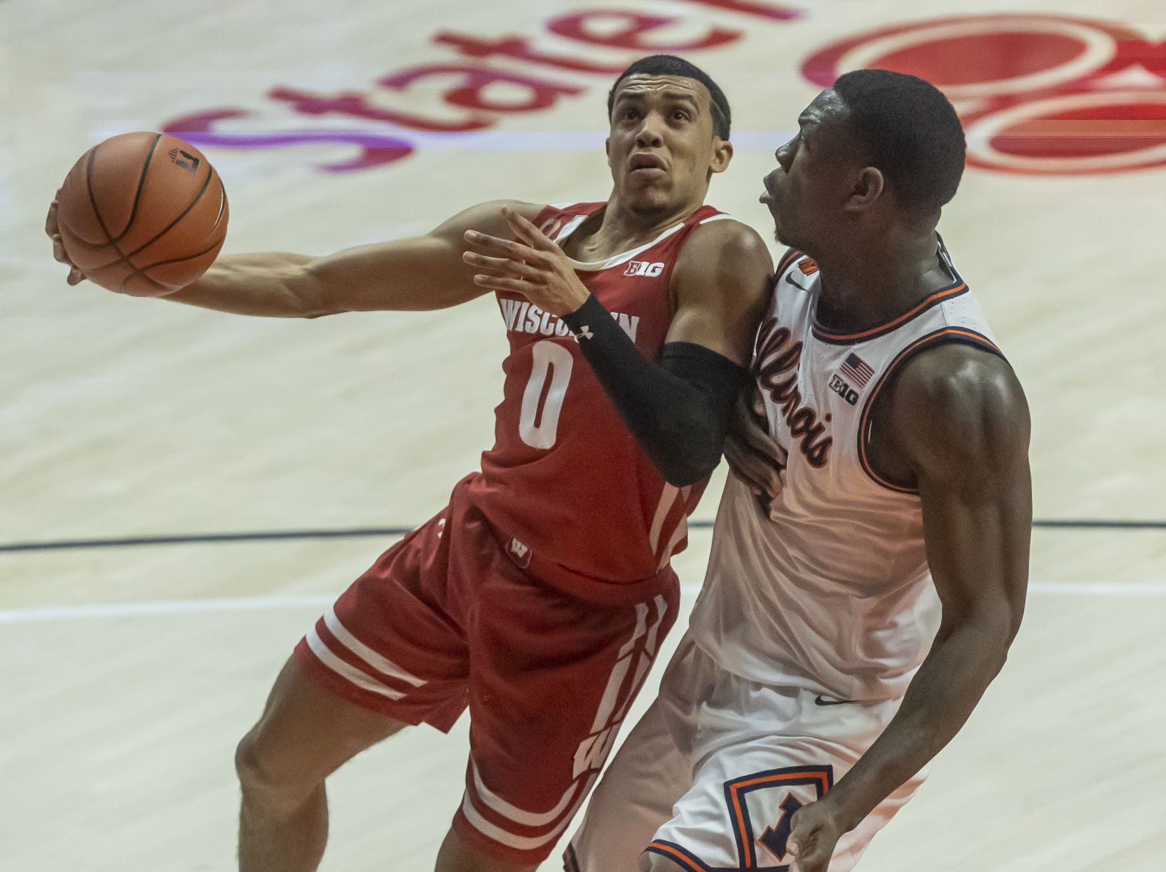 Illinois 75, UW 60